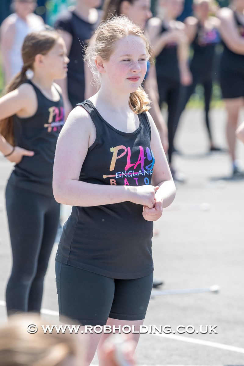 Play Baton – Outside – Everyone