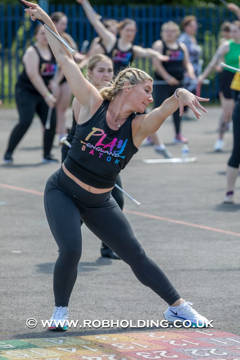 Play Baton – Outside – Everyone