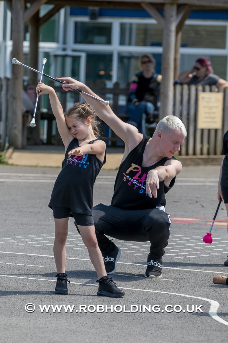 Play Baton – Outside – Everyone