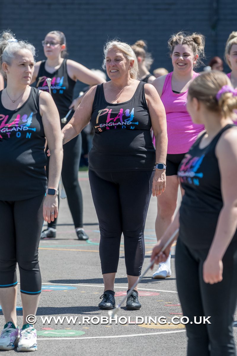 Play Baton – Outside – Everyone