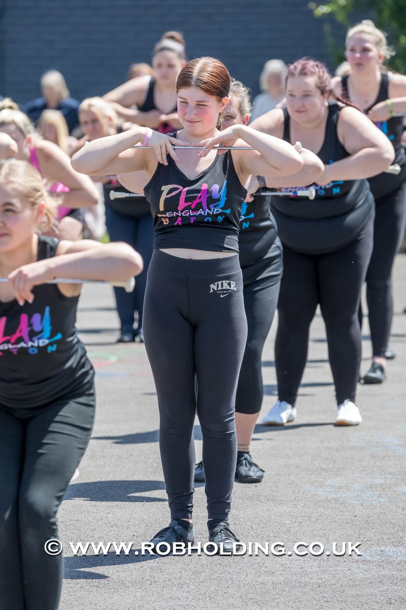 Play Baton – Outside – Everyone