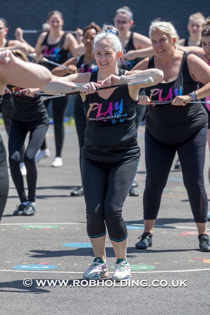 Play Baton – Outside – Everyone