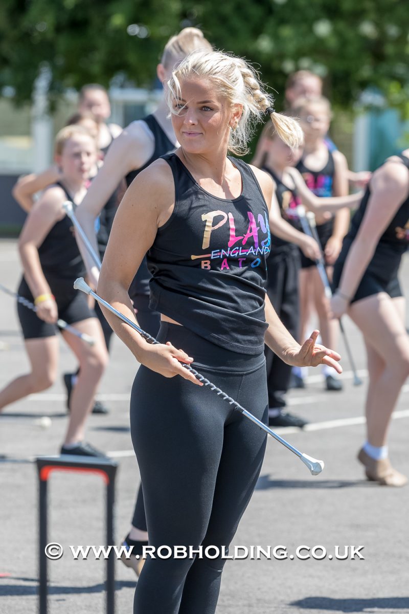 Play Baton – Outside – Everyone