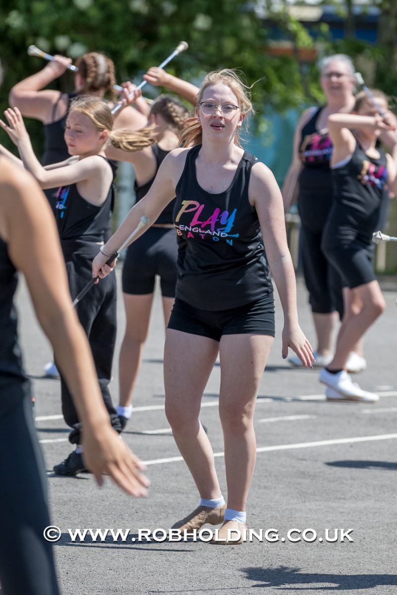 Play Baton – Outside – Everyone