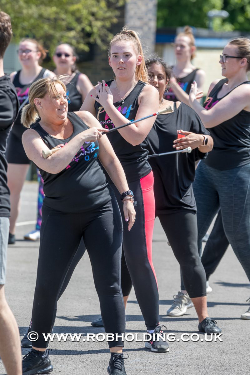 Play Baton – Outside – Everyone