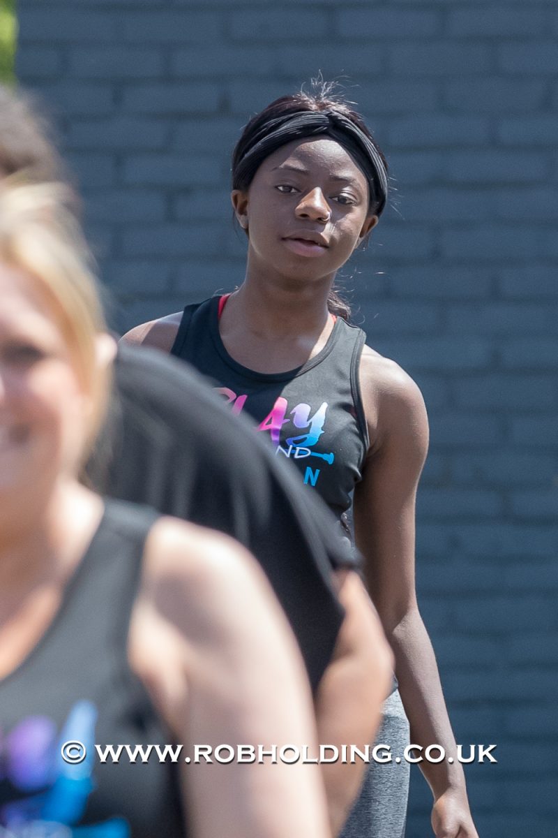 Play Baton – Outside – Everyone