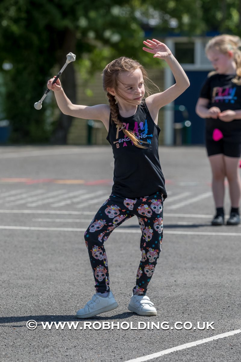 Play Baton – Outside – Everyone