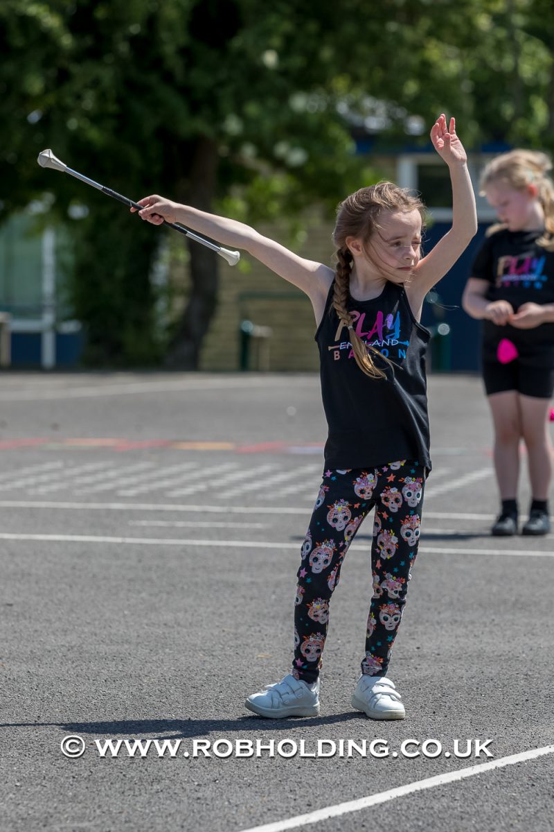 Play Baton – Outside – Everyone