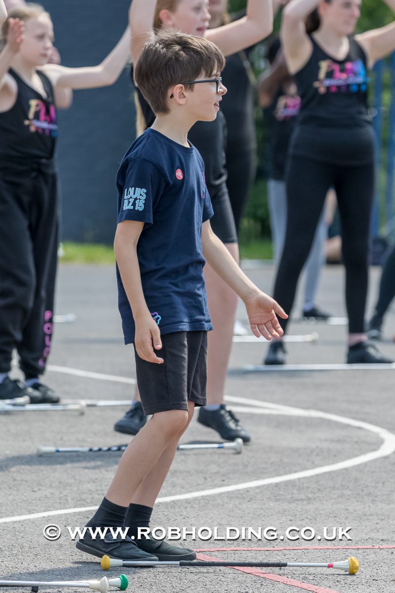 Play Baton – Outside – Everyone