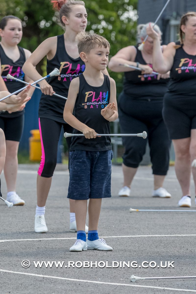 Play Baton – Outside – Everyone