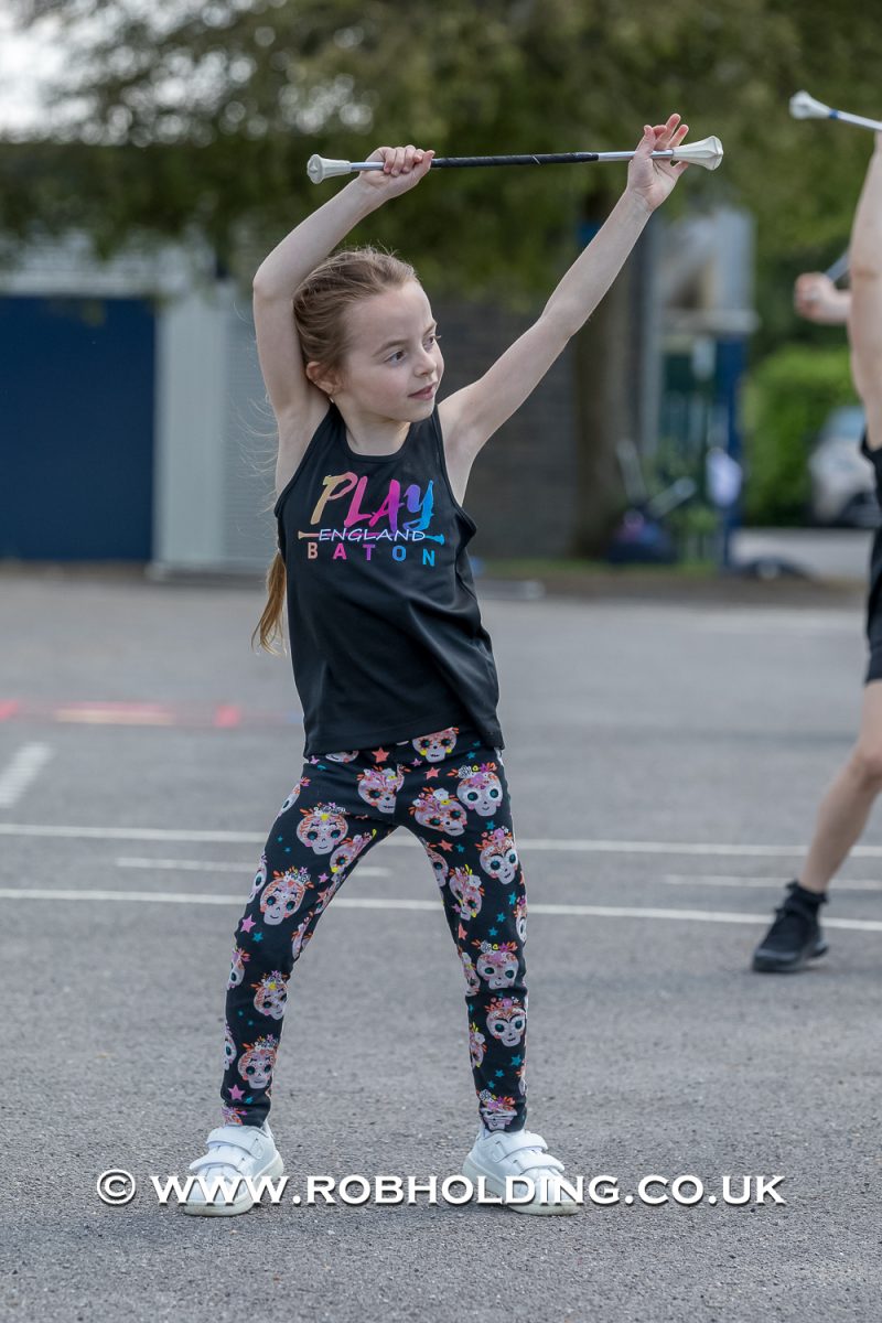 Play Baton – Outside – Everyone