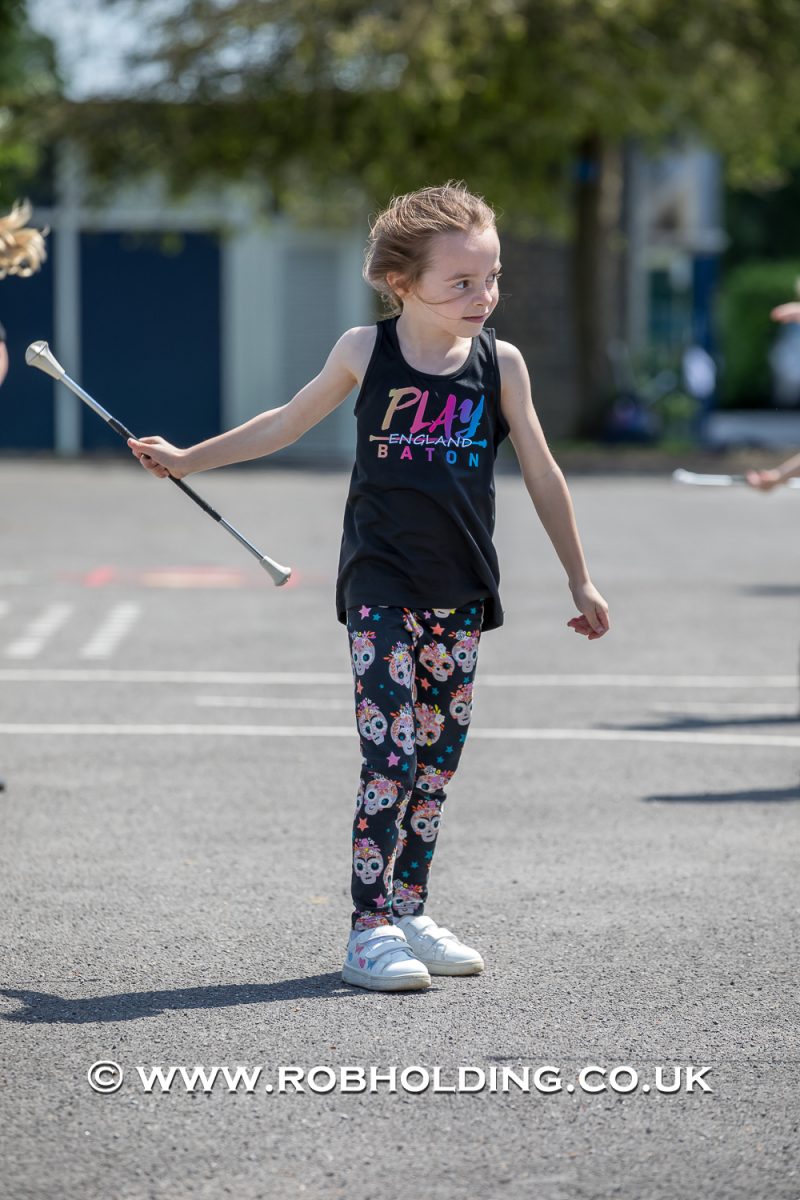 Play Baton – Outside – Everyone