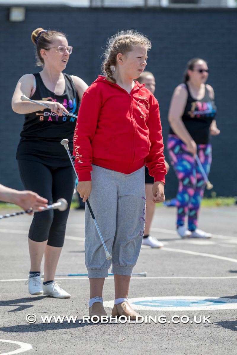 Play Baton – Outside – Everyone