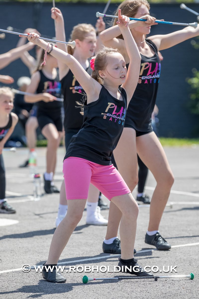 Play Baton – Outside – Everyone